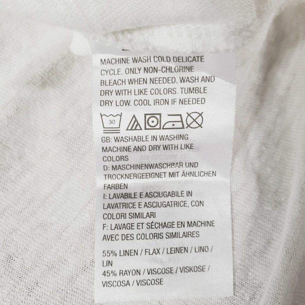 d&co High-Low White Short Sleeved Top Trimmed V-Neck Side Slits - Picture 13 of 13